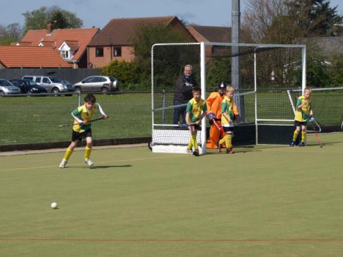 MINIS TOURNAMENT @ DEREHAM - 19TH APRIL 2009 - photo 79 (pictures\sp4193582.jpg)